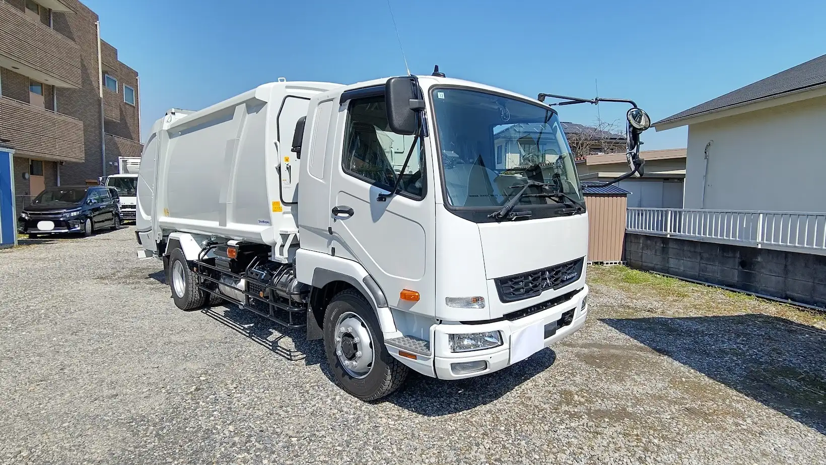三菱 ファイター 中型/増トン パッカー車 プレス式 ベッドの中古トラック画像2