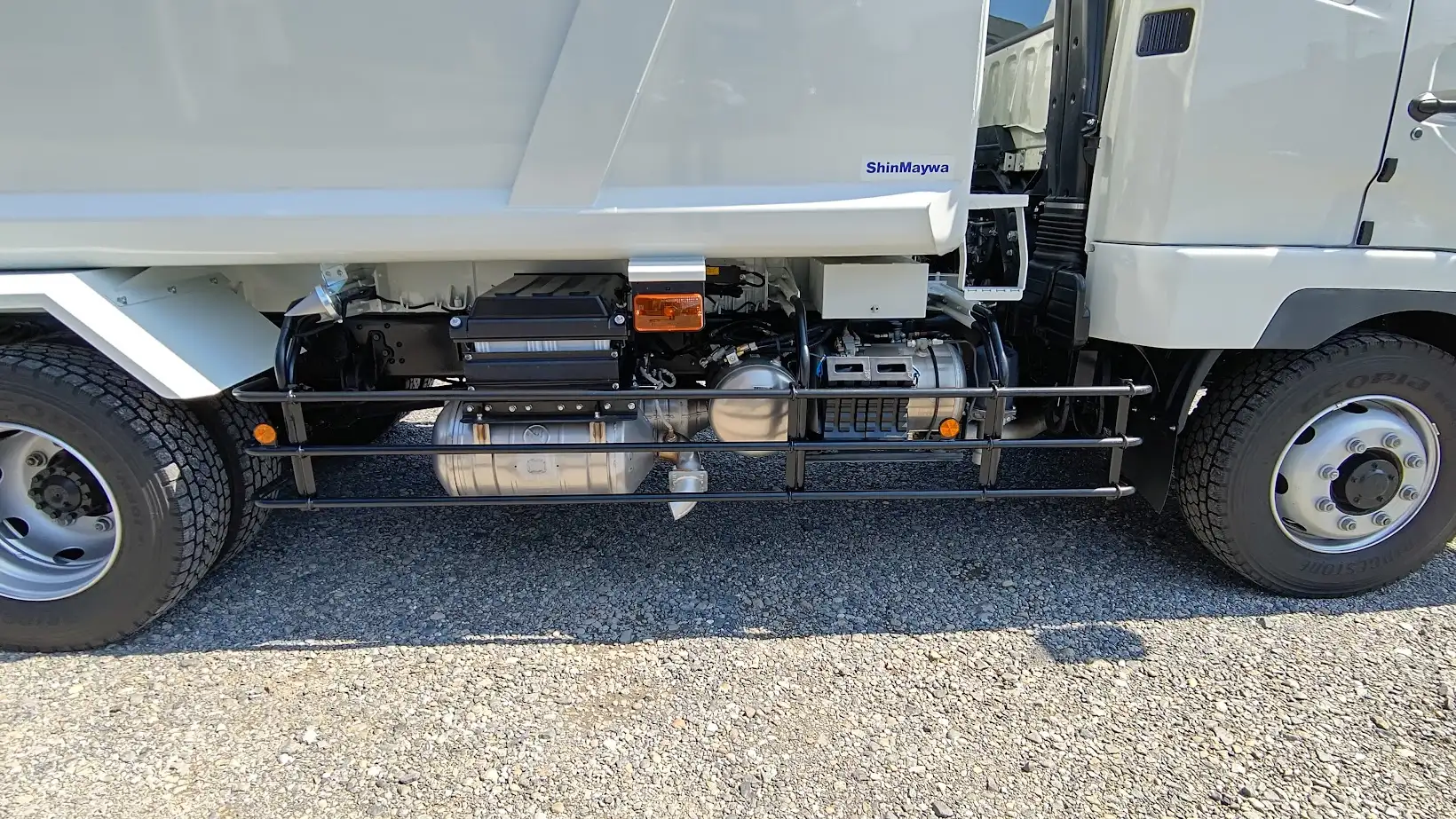 三菱 ファイター 中型/増トン パッカー車 プレス式 ベッドの中古トラック画像9