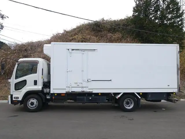 いすゞ フォワード 中型/増トン 冷凍冷蔵 中温 床アルミの中古トラック画像4