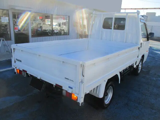 マツダ ボンゴ 小型 平ボディ ABF-SKP2T H26の中古トラック画像3