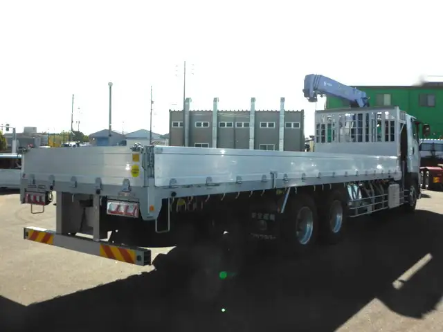 いすゞ ギガ 大型 クレーン付 2PG-CYZ77C の中古トラック【車両