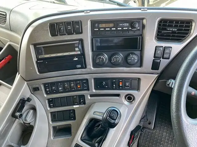 日産UD クオン 大型 ウイング パワーゲート エアサスの中古トラック画像15