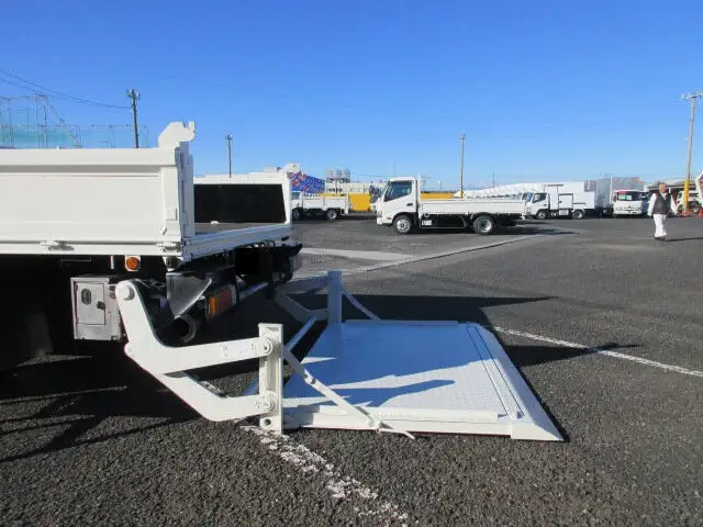 日野 デュトロ 小型 平ボディ パワーゲート TKG-XZU710Mの中古トラック画像12