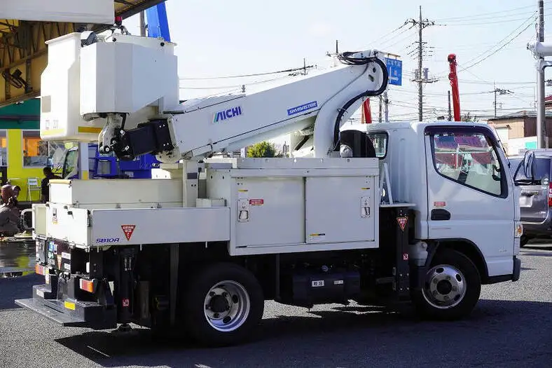 三菱 キャンター 小型 高所・建柱車 高所作業車 電工仕様の中古トラック画像3