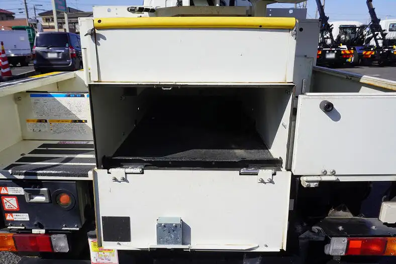 三菱 キャンター 小型 高所・建柱車 高所作業車 電工仕様の中古トラック画像12