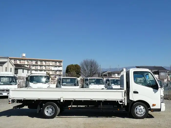 日野 デュトロ 小型 平ボディ TKG-XZU720 H27の中古トラック画像3