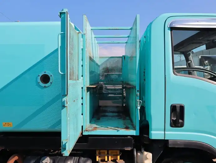いすゞ エルフ 小型 パッカー車 巻き込み式 回転ダンプ式の中古トラック画像5