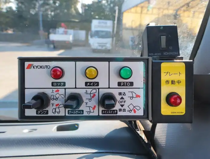 いすゞ エルフ 小型 パッカー車 巻き込み式 回転ダンプ式の中古トラック画像15
