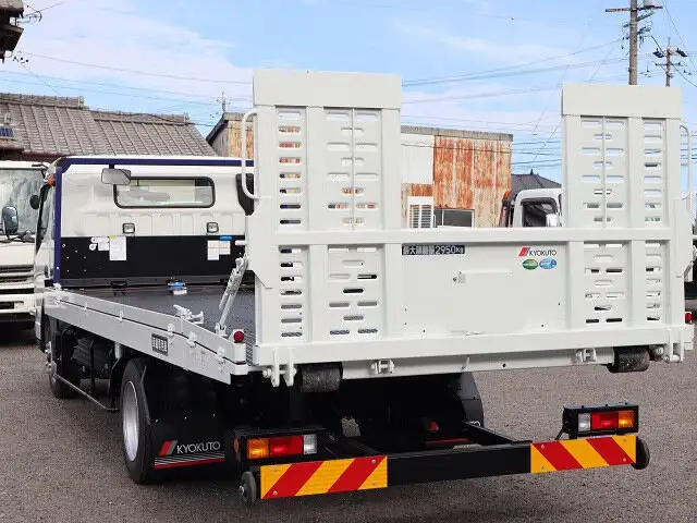 三菱 キャンター 小型 車両重機運搬 ラジコン ウインチの中古トラック画像4