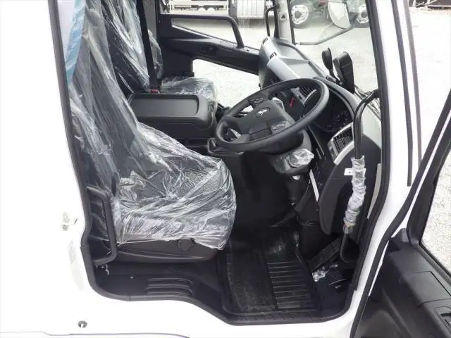 三菱 ファイター 中型/増トン 平ボディ ベッド 2KG-FK62Fの中古トラック画像13