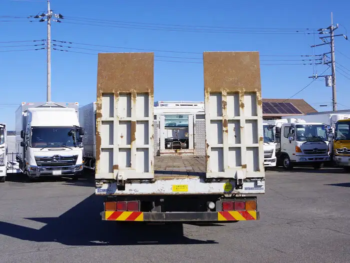 いすゞ ギガ 大型 車両重機運搬 ラジコン ウインチの中古トラック画像3