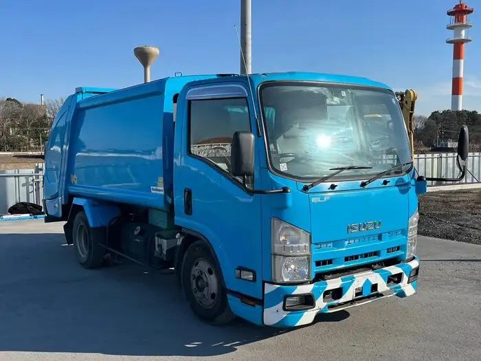 いすゞ エルフ 小型 パッカー車 プレス式 BKG-NMR85Nの中古トラック画像2