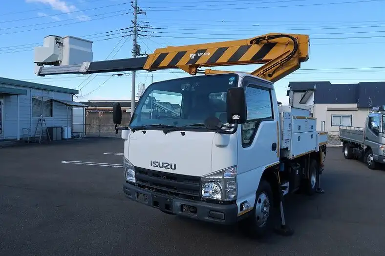 いすゞ エルフ 小型 高所・建柱車 高所作業車 BKG-NKR85ANの中古トラック画像4