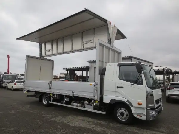 三菱 ファイター 中型/増トン ウイング エアサス ベッドの中古トラック画像3