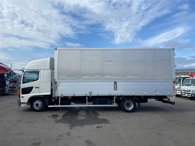 日野 レンジャー 中型/増トン ウイング ベッド TPG-FD7JLAAの中古トラック画像4