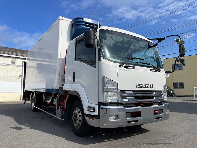 いすゞ フォワード 中型/増トン 冷凍冷蔵 標準 TKG-FRR90S2