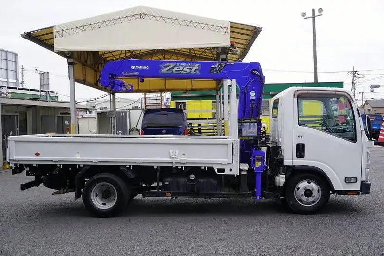 いすゞ エルフ 小型 クレーン付 4段 ラジコンの中古トラック画像2