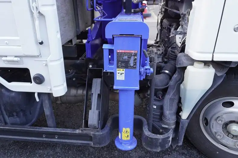 いすゞ エルフ 小型 クレーン付 4段 ラジコンの中古トラック画像7