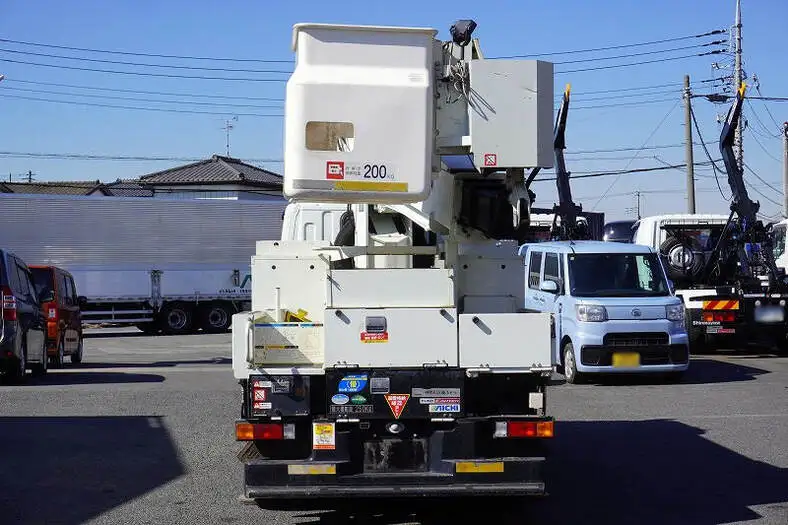 三菱 キャンター 小型 高所・建柱車 高所作業車 電工仕様の中古トラック画像3