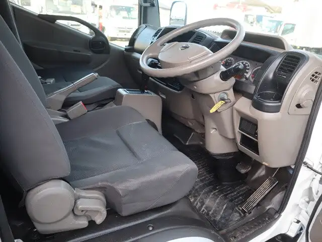 日産 アトラス 小型 平ボディ Wキャブ パワーゲートの中古トラック画像11