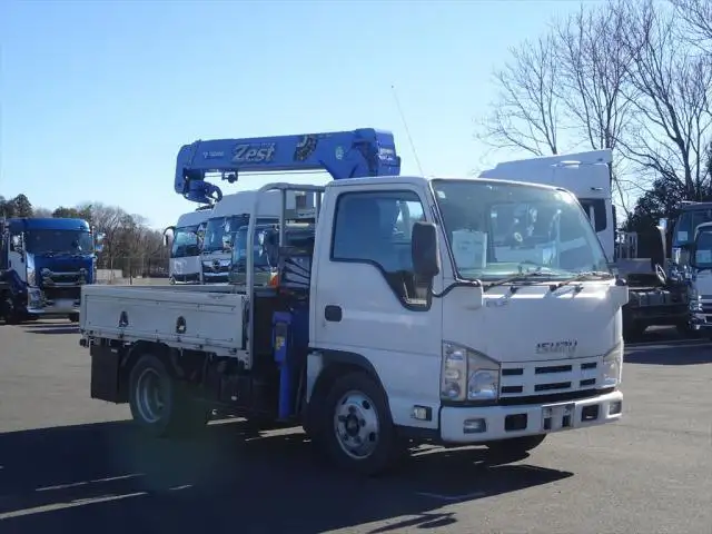 いすゞ エルフ 小型 クレーン付 3段 ラジコンの中古トラック画像2