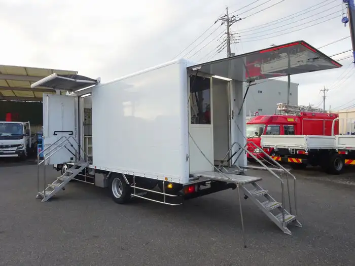 いすゞ エルフ 小型 特殊車両 TKG-NKS85AN H27の中古トラック画像2