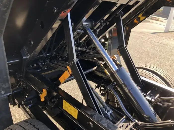 いすゞ エルフ 小型 パッカー車 巻き込み式 回転ダンプ式の中古トラック画像13