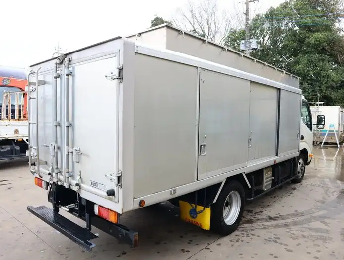 日野 デュトロ 小型 アルミバン ボトルカー 2RG-XZU655Mの中古トラック画像2