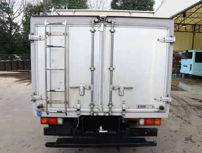 日野 デュトロ 小型 アルミバン ボトルカー 2RG-XZU655Mの中古トラック画像3