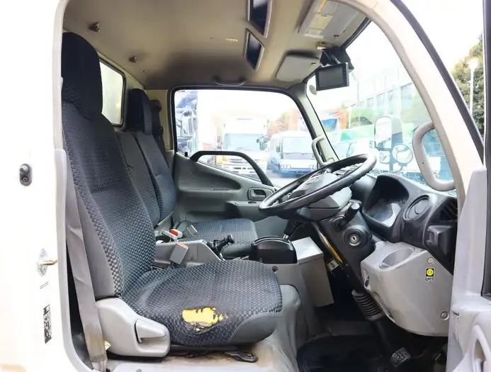 日野 デュトロ 小型 アルミバン ボトルカー 2RG-XZU655Mの中古トラック画像9