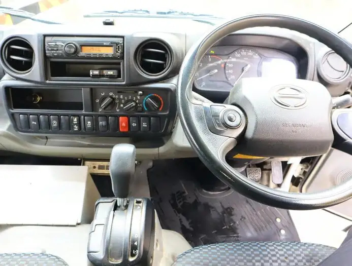 日野 デュトロ 小型 アルミバン ボトルカー 2RG-XZU655Mの中古トラック画像11