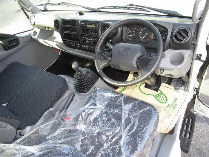 日野 デュトロ 小型 平ボディ 2RG-XZU712M R5の中古トラック画像9