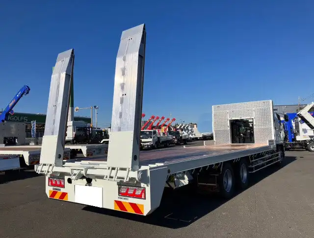 三菱 ファイター 中型/増トン 車両重機運搬 ラジコン ウインチの中古トラック画像2