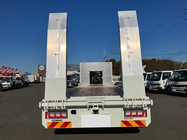 三菱 ファイター 中型/増トン 車両重機運搬 ラジコン ウインチの中古トラック画像3