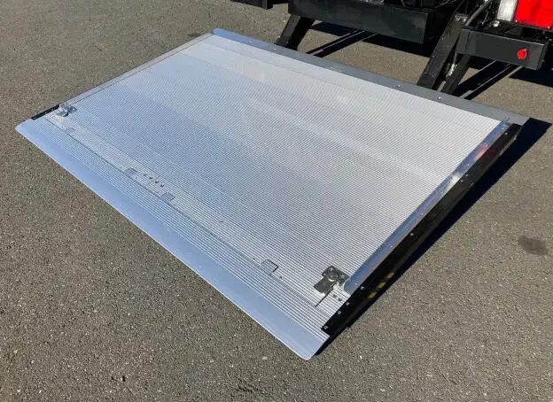 マツダ タイタン 小型 アルミバン パワーゲート サイドドアの中古トラック画像7