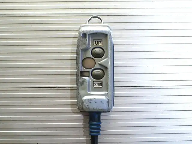 マツダ タイタン 小型 アルミバン パワーゲート PA-LPR81Nの中古トラック画像9