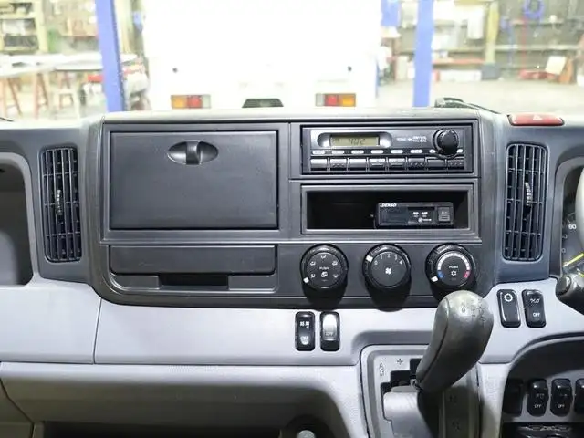 三菱 キャンター 小型 ウイング SKG-FEB90 H23の中古トラック画像11