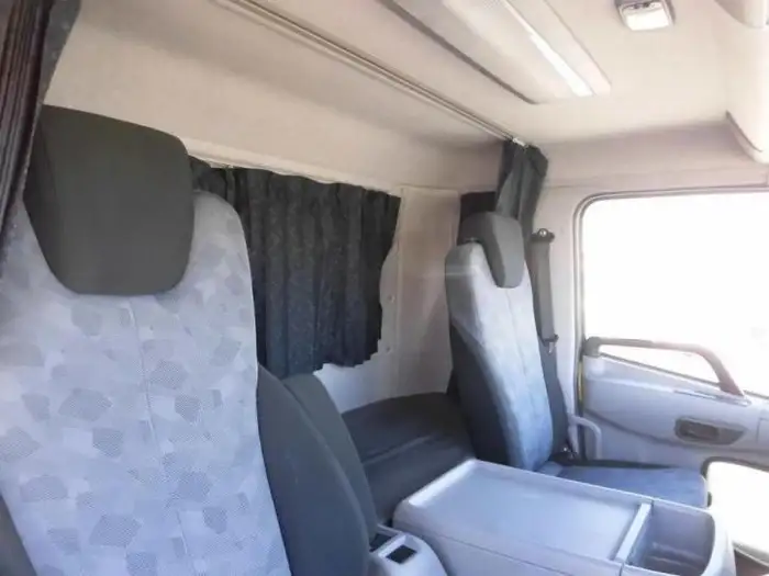日産UD コンドル 中型/増トン 平ボディ アルミブロック ベッドの中古トラック画像13