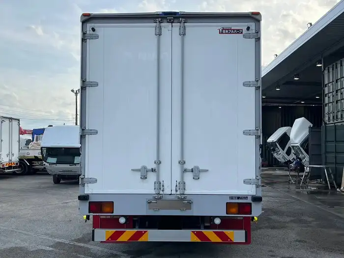 日産UD コンドル 中型/増トン ウイング ベッド 2PG-BRR90S2の中古トラック画像4