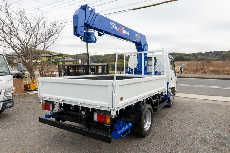 いすゞ エルフ 小型 クレーン付 5段 ラジコンの中古トラック画像2
