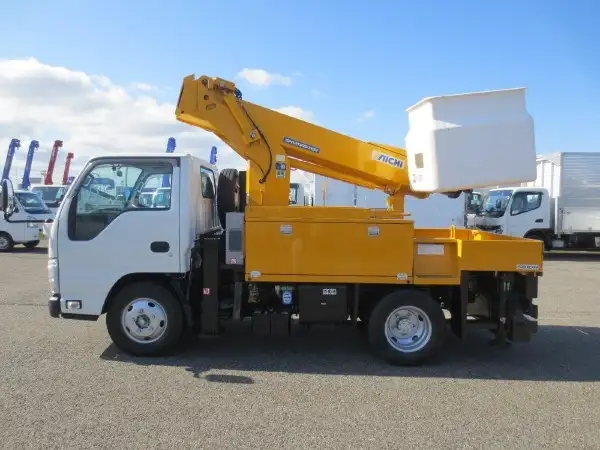 いすゞ エルフ 小型 高所・建柱車 高所作業車 電工仕様の中古トラック画像5