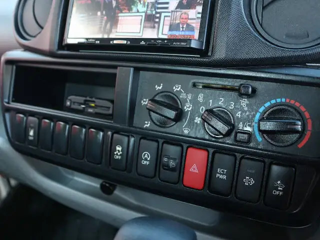 トヨタ トヨエース 小型 平ボディ パワーゲート TPG-XZC605の中古トラック画像16