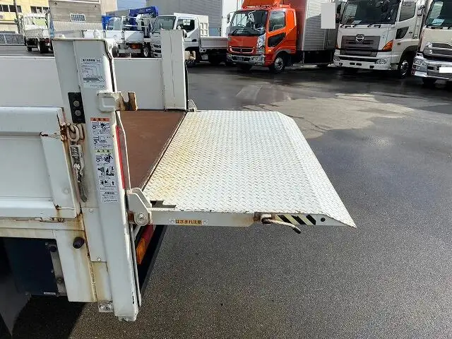 日産 アトラス 小型 平ボディ パワーゲート 床鉄板の中古トラック画像11