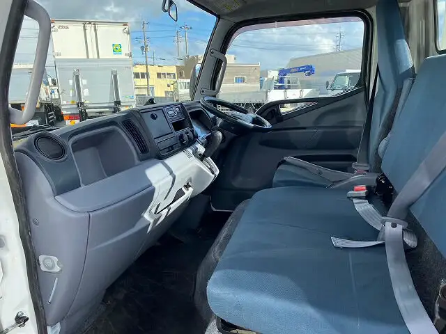 日産 アトラス 小型 平ボディ パワーゲート 床鉄板の中古トラック画像13