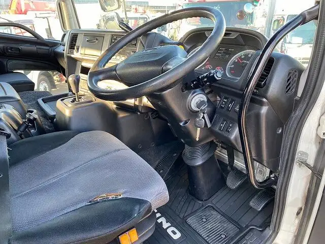 日野 プロフィア 大型 トラクター ハイルーフ 1デフの中古トラック画像12