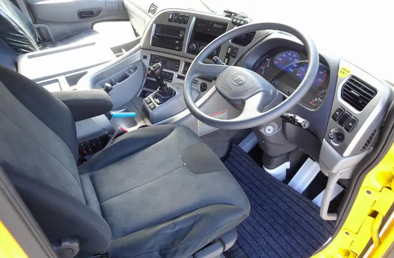 日産UD クオン 大型 トラクター 1デフ ベッドの中古トラック画像9