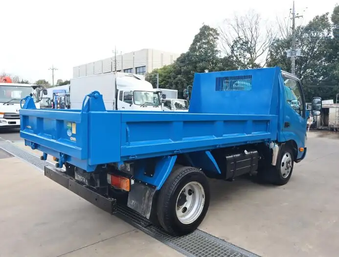 トヨタ ダイナ 小型 ダンプ 強化 TKG-XZC630Dの中古トラック画像2