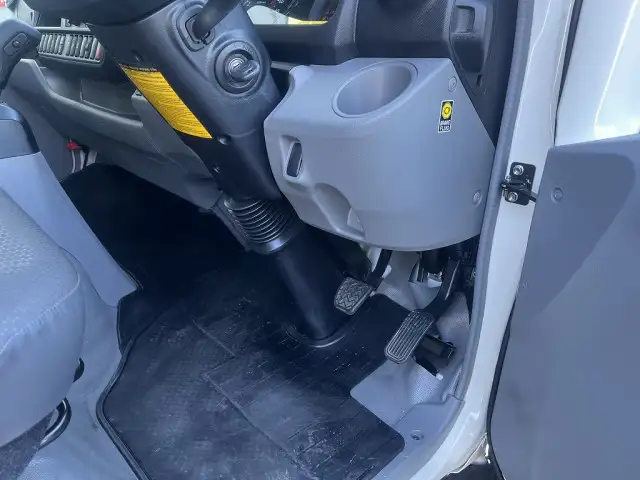 日野 デュトロ 小型 平ボディ 2RG-XZU712M R5の中古トラック画像14