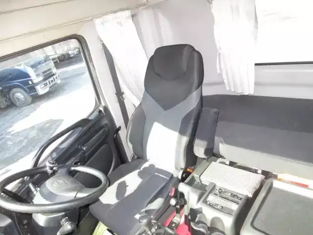 日野 プロフィア 大型 トラクター ハイルーフ 1デフの中古トラック画像7