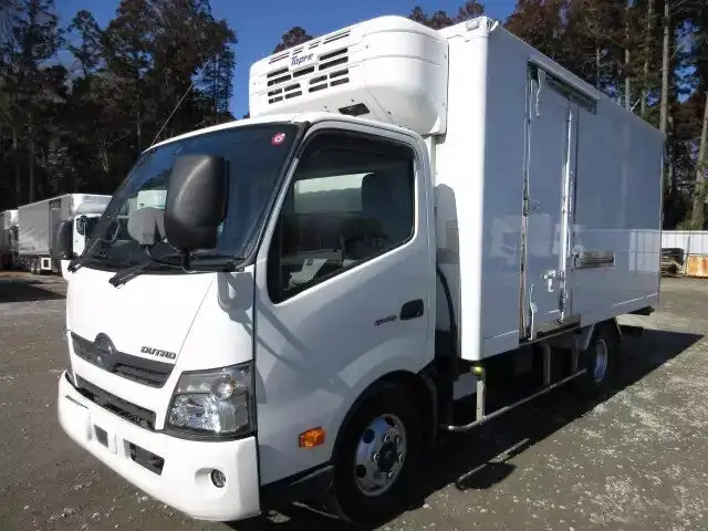 日野 デュトロ 小型 冷凍冷蔵 低温 サイドドアの中古トラック画像1